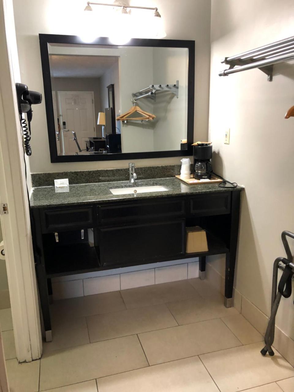 Deerfield Inn And Suites - Fairview Extérieur photo